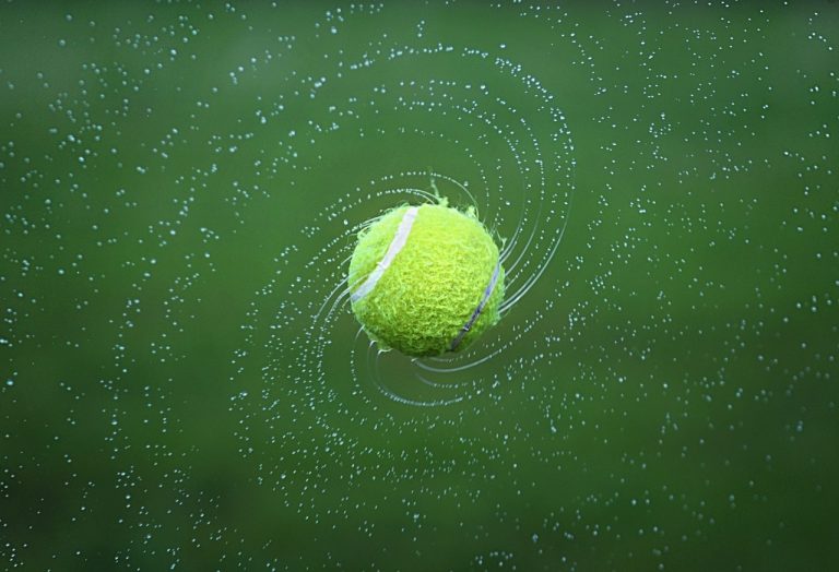 Pronostic combiné tennis : améliorez vos paris sportifs avec nos conseils et analyses